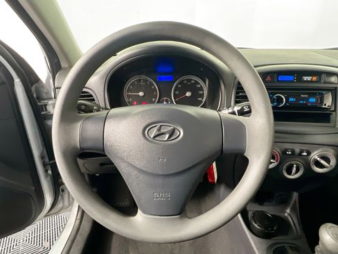 Used 2010 Hyundai Accent Hatchback image 17