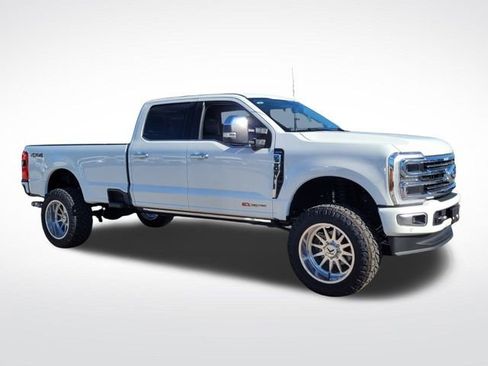 Used 2024 Ford F350 Limited image 1