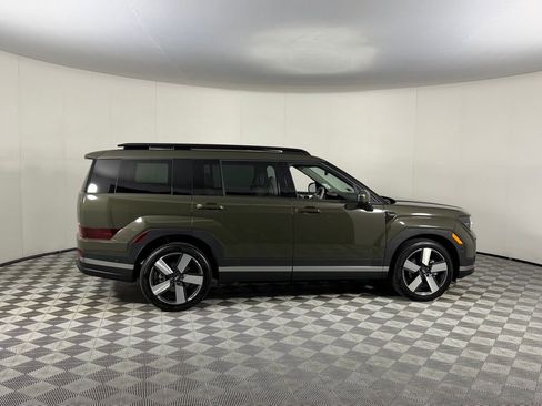 Used 2025 Hyundai Santa Fe Limited FWD image 4