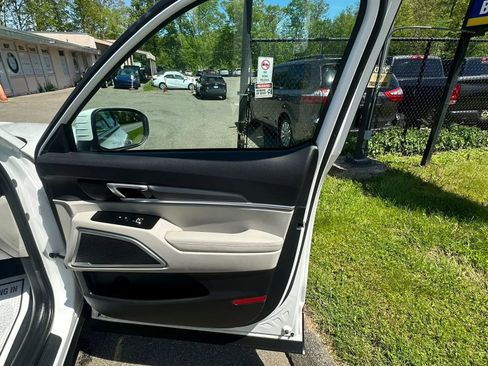 Used 2020 Kia Telluride S AWD/4WD image 36
