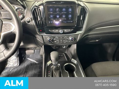 Used 2023 Chevrolet Traverse LT FWD image 32