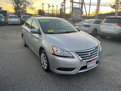 Used 2015 Nissan Sentra SV w/ Navigation Package FWD image 5
