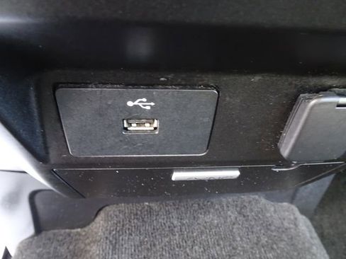 Used 2016 Ford F150 XLT RWD image 22