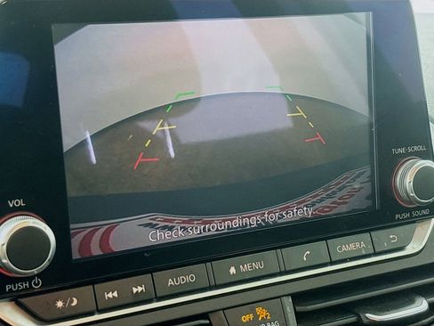 Used 2023 Nissan Altima 2.5 SV FWD image 13