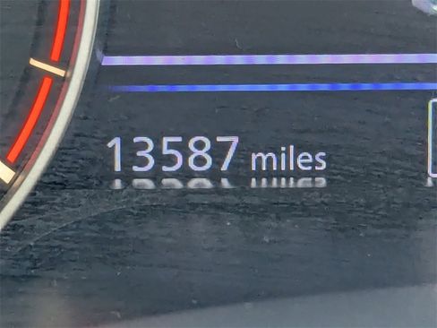 Used 2025 Nissan Altima 2.5 SR image 16