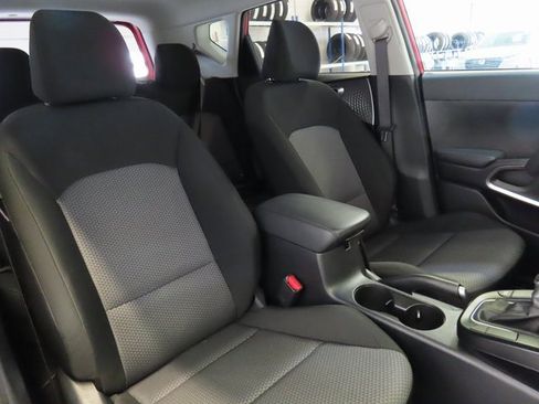 Used 2024 Kia Soul LX w/ Option Group 015 image 6