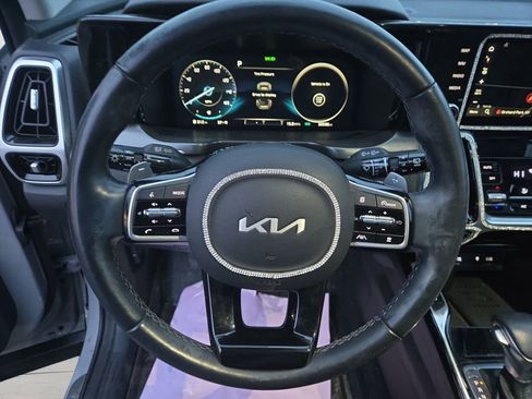 Used 2023 Kia Sorento SX image 13