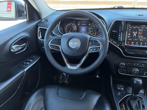 Used 2022 Jeep Cherokee Limited w/ Elite Package AWD/4WD image 31