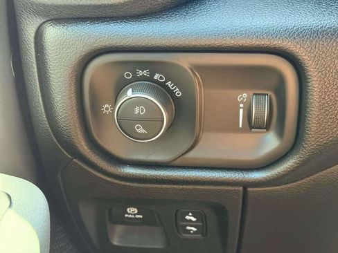 Used 2020 RAM 1500 Big Horn AWD/4WD image 21