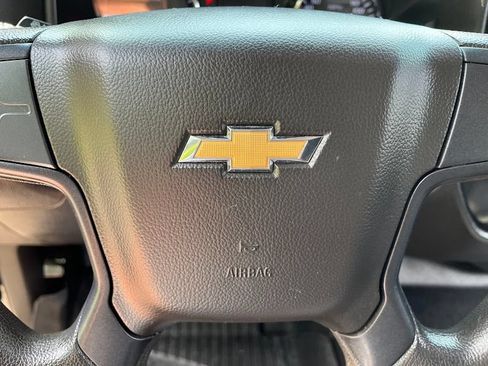 Used 2019 Chevrolet Silverado 2500 W/T w/ WT Convenience Package AWD/4WD image 15
