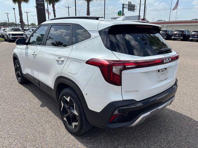 Used 2024 Kia Seltos EX AWD/4WD image 4