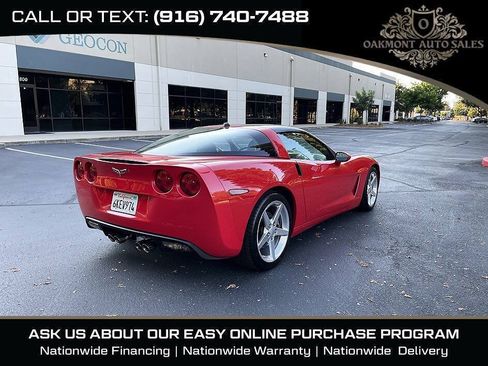 Used 2005 Chevrolet Corvette Coupe w/ Preferred Equipment Group RWD image 9