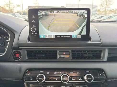 Used 2025 Honda Pilot EX-L image 31