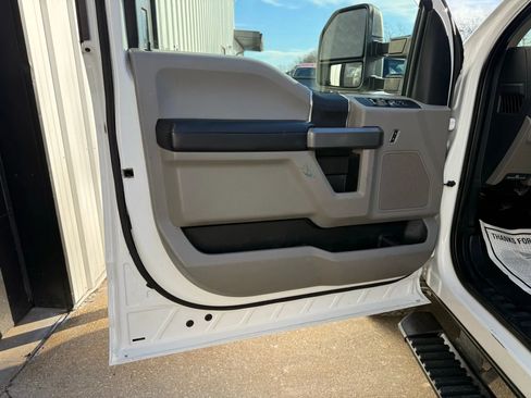 Used 2020 Ford F250 XLT image 15