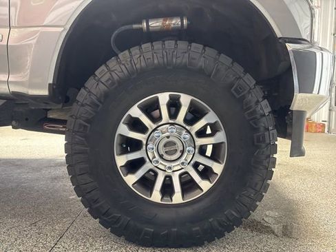 Used 2020 Ford F250 Lariat image 28