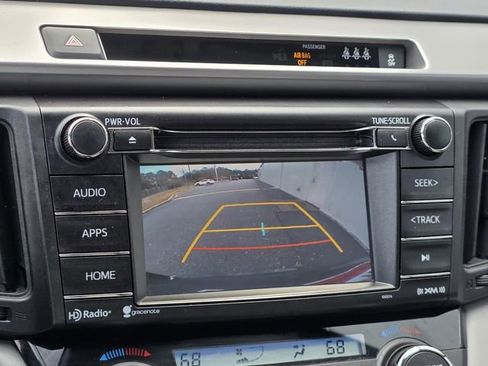 Used 2018 Toyota RAV4 XLE image 15