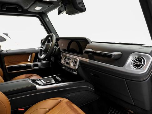 Used 2026 Mercedes-Benz G 63 AMG 4MATIC image 12