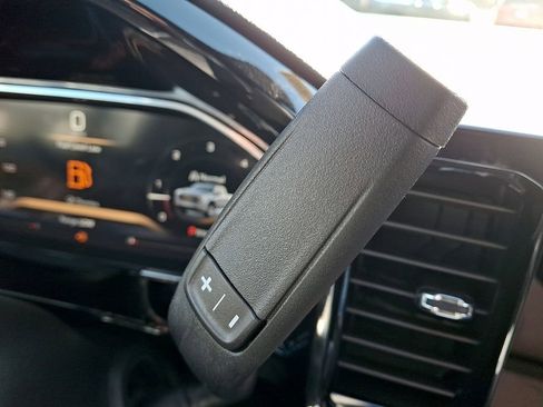 New 2026 GMC Sierra 1500 SLE AWD/4WD image 10