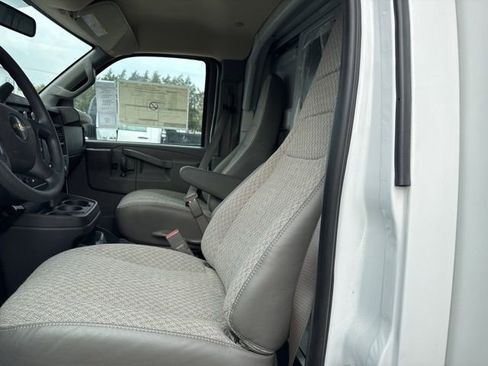 New 2024 Chevrolet Express 3500 w/ Power Convenience Package image 8