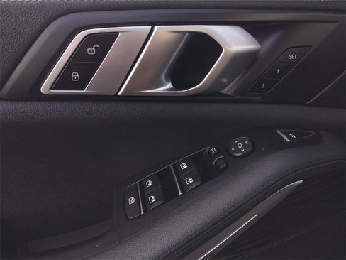 Used 2020 BMW X5 xDrive40i w/ Convenience Package image 21