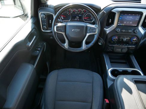 Used 2019 Chevrolet Silverado 1500 RST image 12