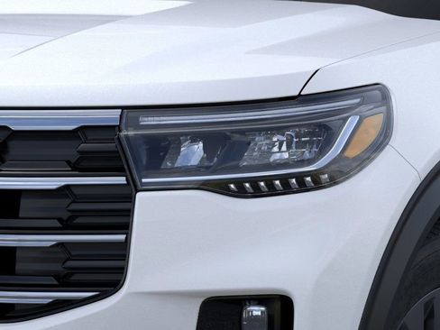 New 2026 Ford Explorer Active AWD/4WD image 18