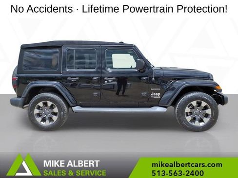 Used 2019 Jeep Wrangler Unlimited Sahara AWD/4WD image 8