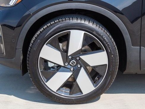 New 2024 Volvo C40 P8 Recharge Plus w/ Climate Package image 10