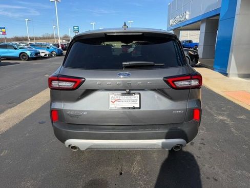 Used 2023 Ford Escape Active image 6
