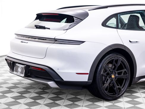 Certified 2023 Porsche Taycan 4 Cross Turismo AWD/4WD image 36
