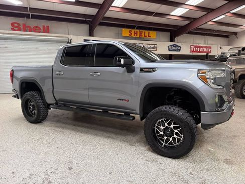 Used 2020 GMC Sierra 1500 AT4 w/ AT4 Premium Package AWD/4WD image 10