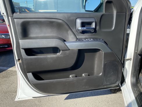 Used 2018 Chevrolet Silverado 1500 LT w/ Trailering Package image 15