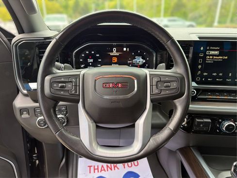 Certified 2022 GMC Sierra 1500 SLT w/ SLT Premium Plus Package AWD/4WD image 19