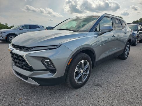 Used 2024 Chevrolet Blazer LT w/ Convenience Package FWD image 1