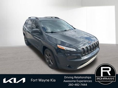 Used 2017 Jeep Cherokee 75th Anniversary image 9