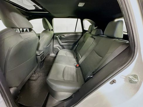 Used 2024 Toyota RAV4 SE w/ Convenience Package image 25