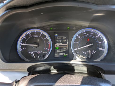 Used 2017 Toyota Highlander Limited image 33