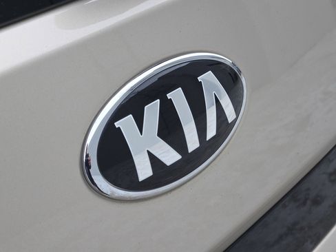 Used 2020 Kia Soul EX image 12