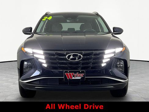 Used 2024 Hyundai Tucson Blue AWD/4WD image 2