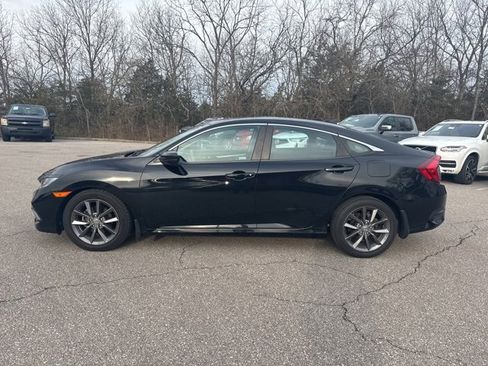 Used 2019 Honda Civic EX image 2