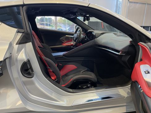 Used 2022 Chevrolet Corvette Stingray Preferred Cpe w/ Z51 Performance Package RWD image 42