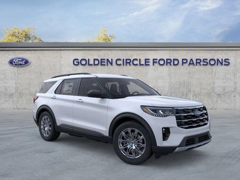 New 2026 Ford Explorer Active w/ Active Comfort Package AWD/4WD image 1