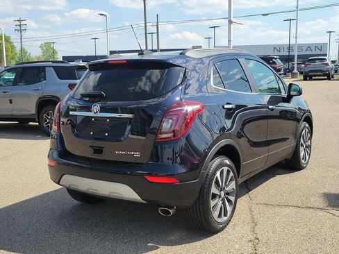 Used 2022 Buick Encore Preferred w/ Safety Package AWD/4WD image 4