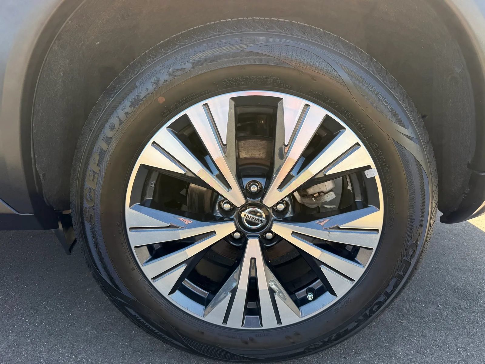 Used 2021 Nissan Rogue SV AWD/4WD image 37