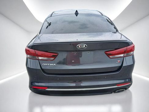 Used 2018 Kia Optima S FWD image 6