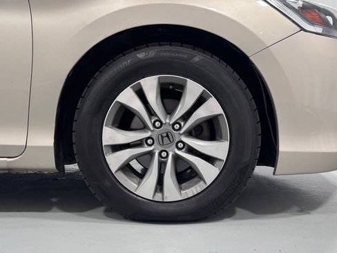 Used 2015 Honda Accord LX image 38