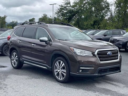 Used 2019 Subaru Ascent Touring w/ Popular Package #3 AWD/4WD image 1
