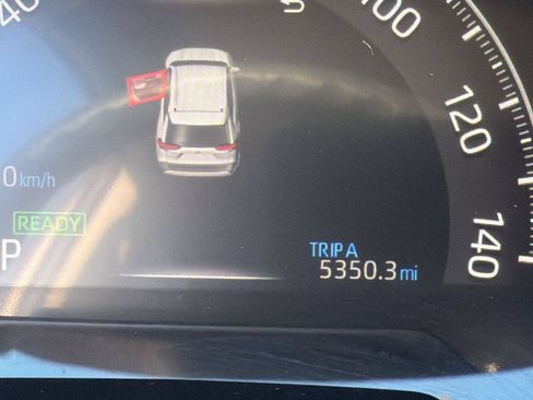 Used 2025 Toyota RAV4 LE AWD/4WD image 22