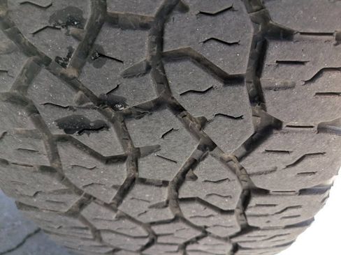 Used 2025 GMC Sierra 3500 AT4 image 12