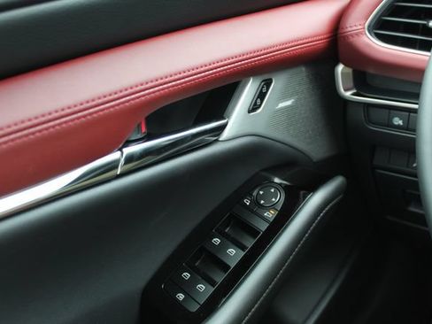 New 2026 MAZDA MAZDA3 2.5 S Hatchback w/ Premium Pkg FWD image 19